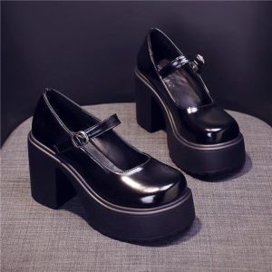 Platform Mary Jane Pumps