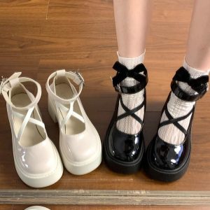 Criss cross Belle shoe
