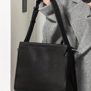 Generic Chic Tote Bag
