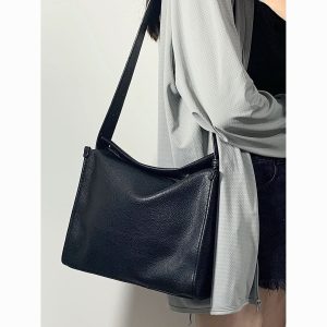 Generic Chic Tote Bag
