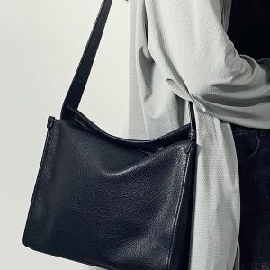 Generic Chic Tote Bag