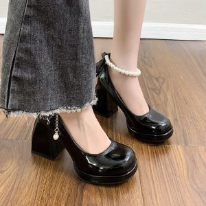 Dreamy Pearl bow heels