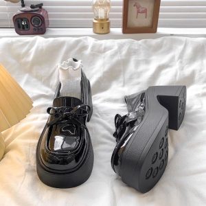 British Retro Black Loafers