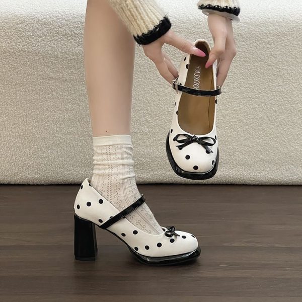 Pretty Polka Dot Steps