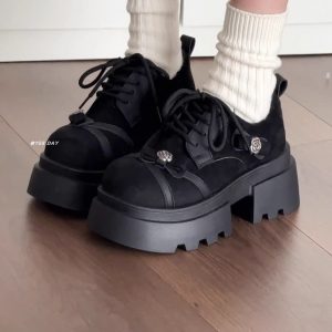 British Retro Bow Platforms