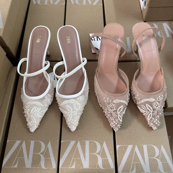 Chic Embroidered Pointed Mules