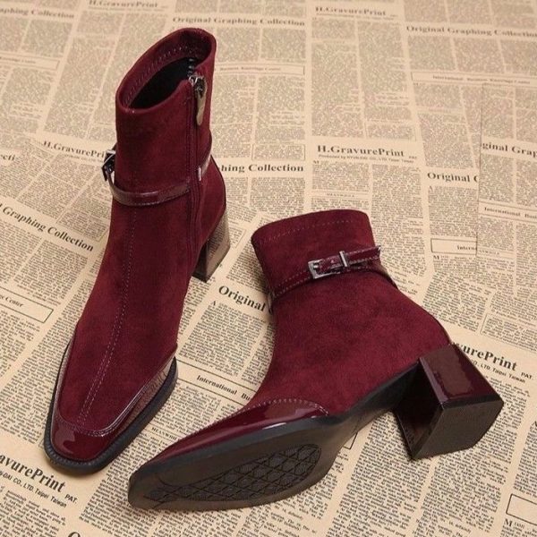 Noir Avenue Ankle Boots