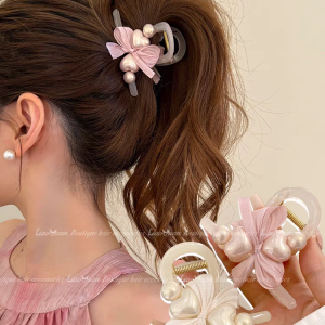 Pearl Heart Hair Claw