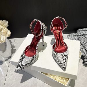 Queen Scepter Patent Heels