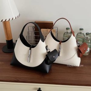 Minimal Hobo Shoulder Bag