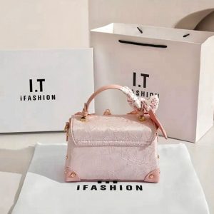 Elegant Box Shoulder Bag