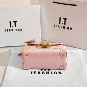 Elegant Box Shoulder Bag