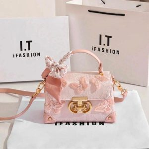 Elegant Box Shoulder Bag
