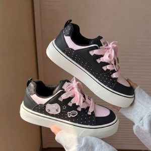 Kawaii Embroidered Platform