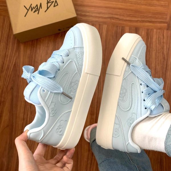 Cloudy Bread Sneakers