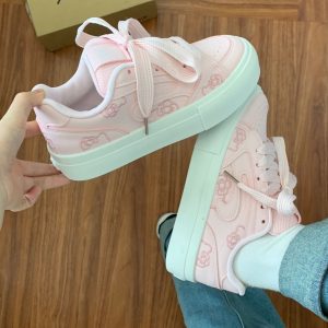Cloudy Bread Sneakers