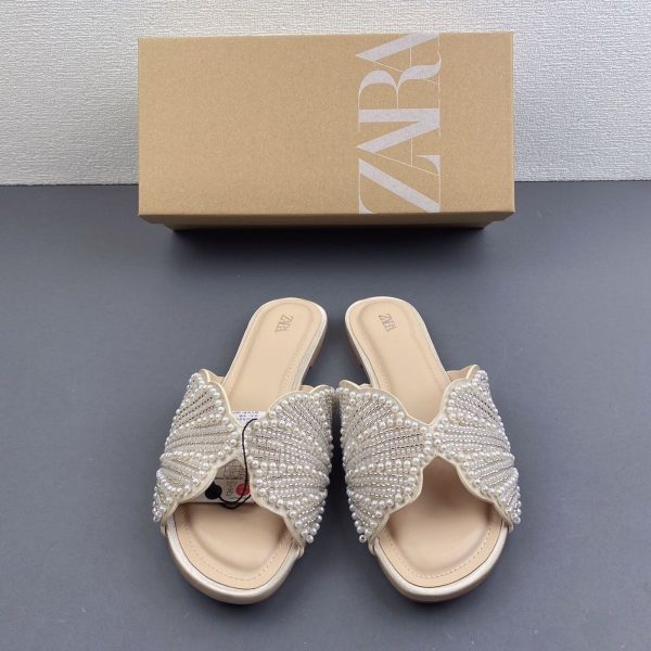 Pearl Bow Embellished Flat Sandals